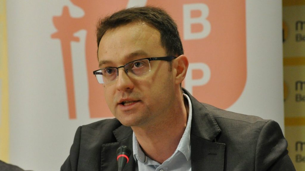 Zašto Vučićeva vlast ćuti i ne osuđuje napade Izraela na baze UN u Libanu gde se nalaze i 182 vojnika Srbije? 3