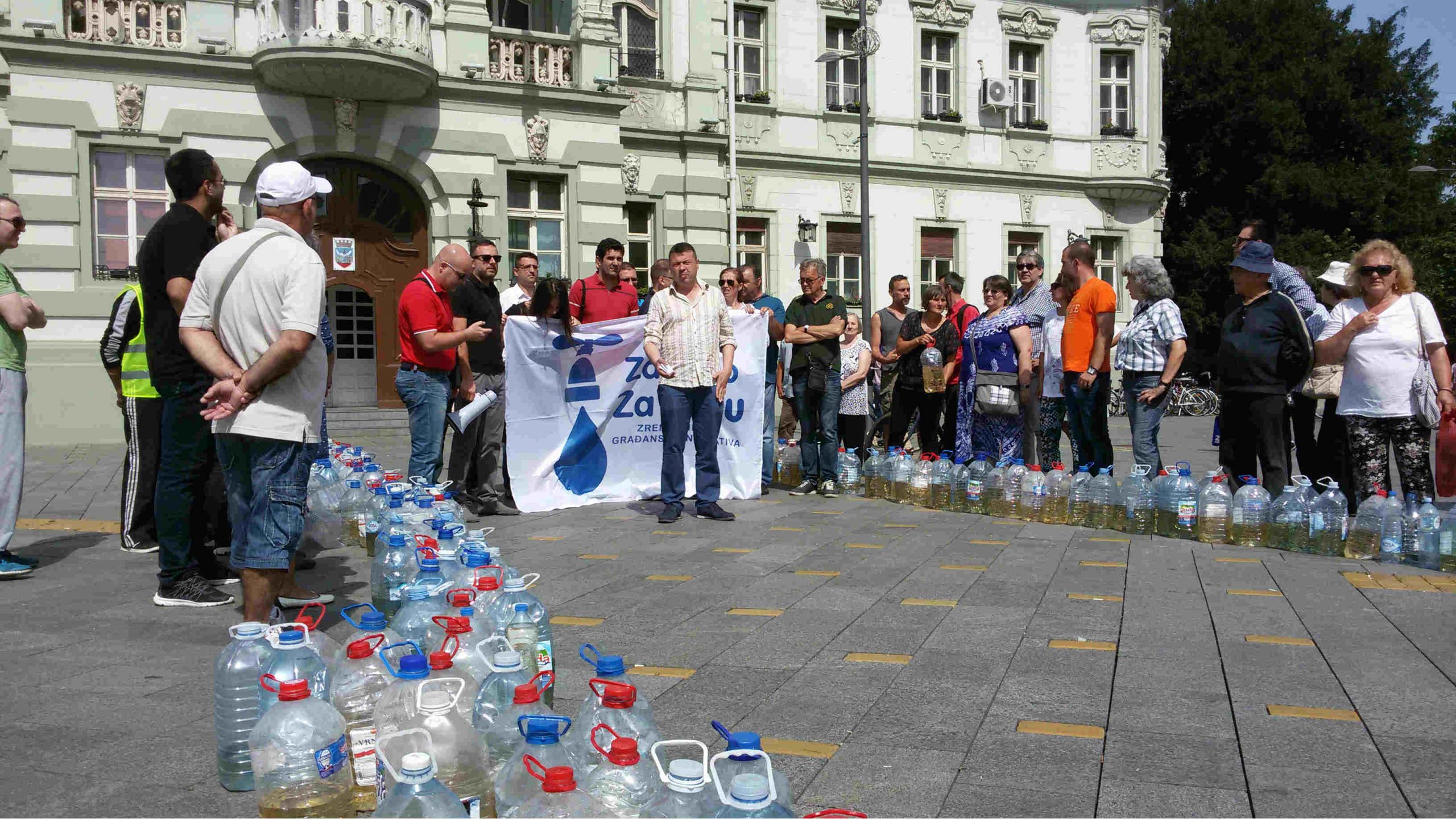 Protest za vodu u Zrenjaninu 1