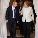 Putin i Merkel o incidentu u Kerčkom moreuzu: Sprečiti eskalaciju napetosti 15