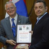 Vojni penzioneri dodelili najviše priznanje ministru Vulinu 7