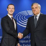 Zakerberg na većinu pitanja ostao bez odgovora 2