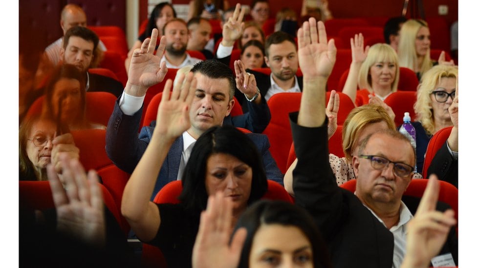 I pored protesta građana, niški aerodrom predat državi 3 Glasanje