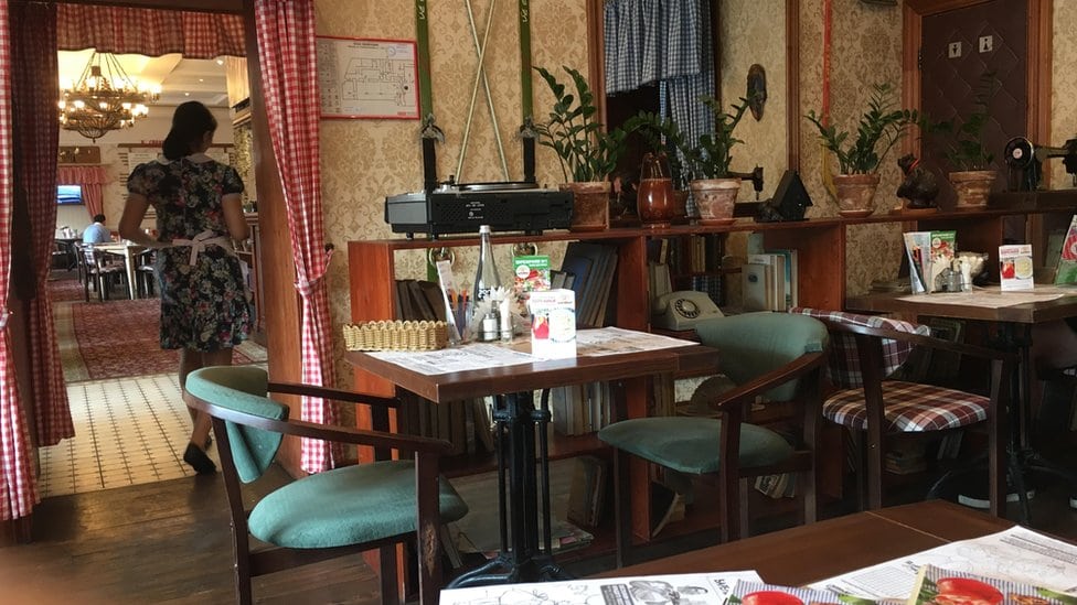 Svetsko prvenstvo 2018: Kako je neočekivani uspeh Rusije probudio nostalgiju za sovjetskim periodom 3 Sovjetski kafić u Moskvi