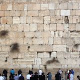 Nage umetničke fotografije kraj Zida plača izazvale bes 3