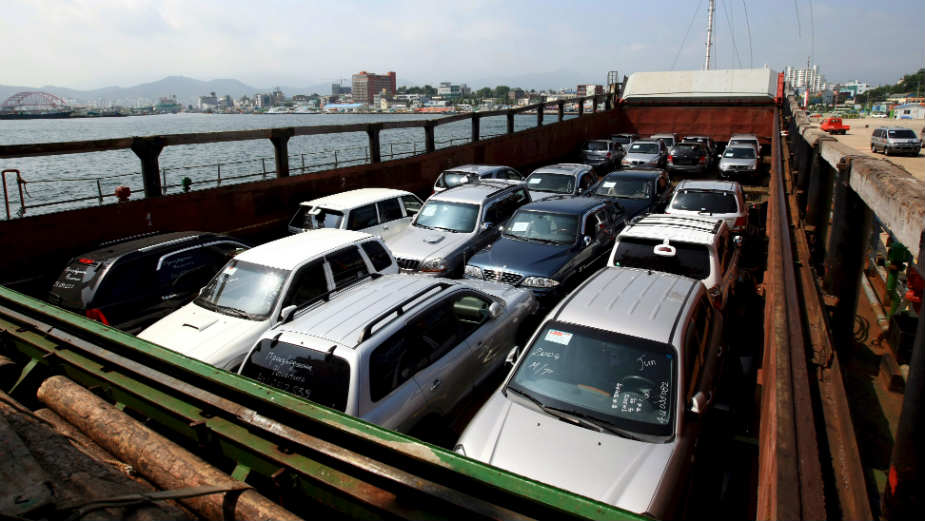 Amerika carinama zaratila sa ostatkom sveta 1