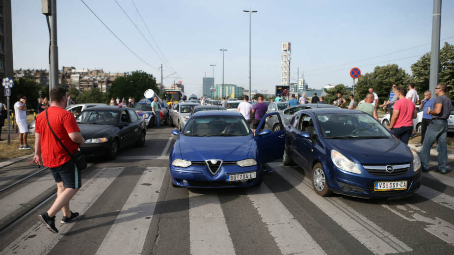 Niko više ne pominje smanjenje akcize na dizel 1