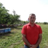 Po 100.000 dinara za jačanje pčelinjaka 13