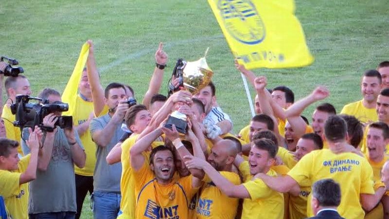 Klupska kasa prazna 1