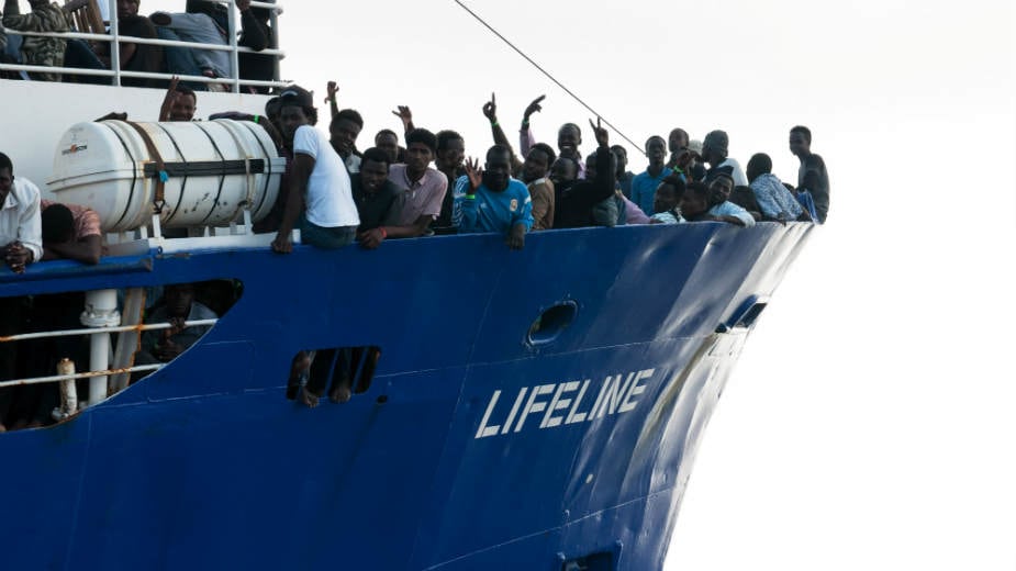 Migrante sa broda Lajflajn primiće devet zemalja 1