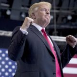 "Mudar čovek gradi mostove, a budala zidove" 3