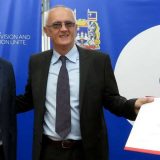 Neotuđivo pravo na pristup informacijama 13