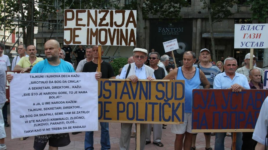 Protest vojnih penzionera: Stavimo tačku na pljačku 1
