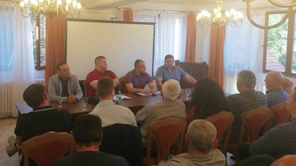 Vučić imenovao povereništvo čajetinskih naprednjaka 1