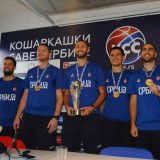 Najbolje basketaše na planeti dočekali su prijatelji i porodice 1