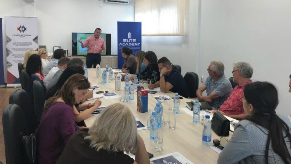 Održan seminar za menadžere u organizaciji pirotske Komore 1 Održan seminar za menadžere u organizaciji pirotske Komore 1