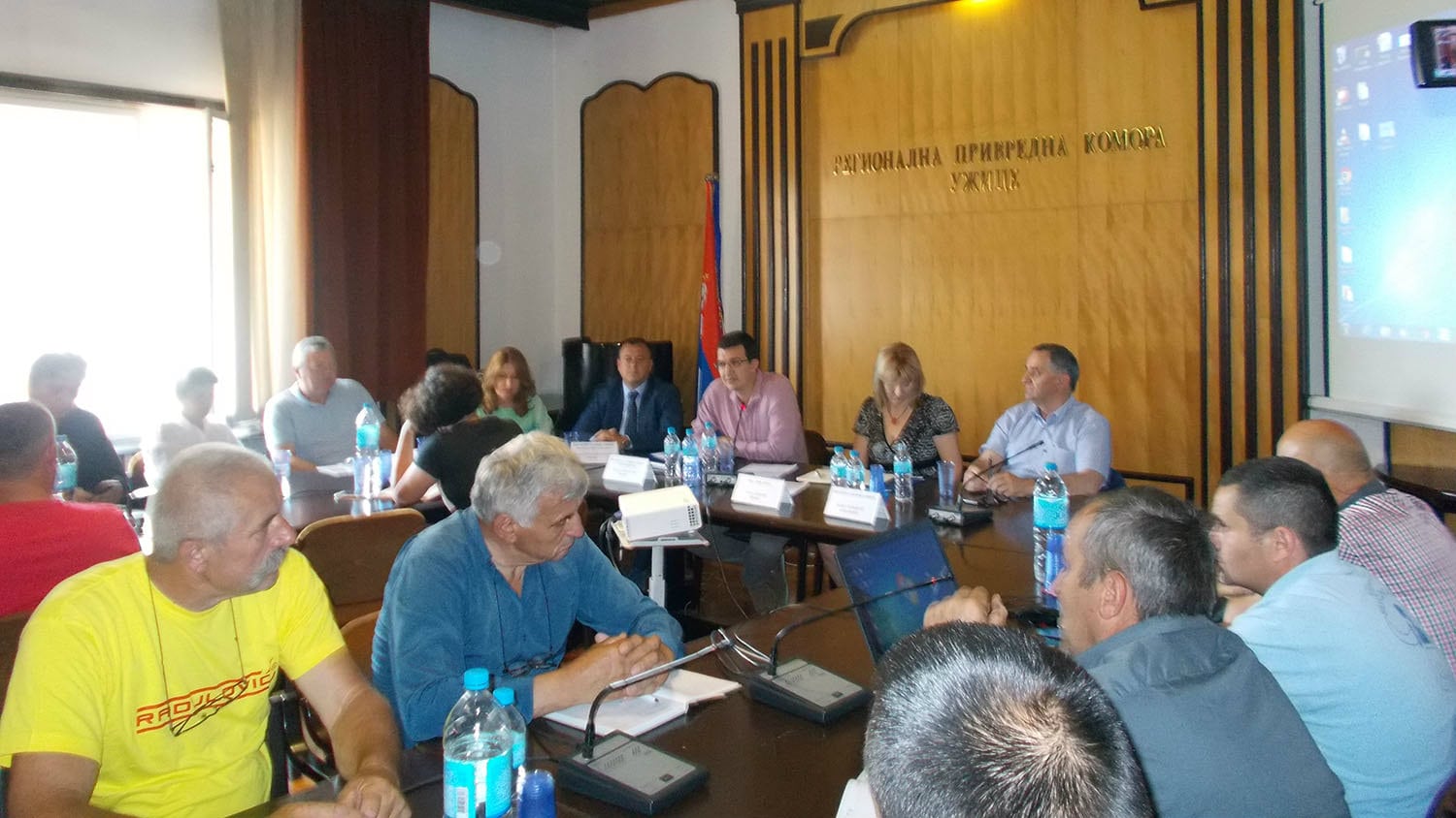 Malinari pisali predsedniku i premijerki, prete protestom 1