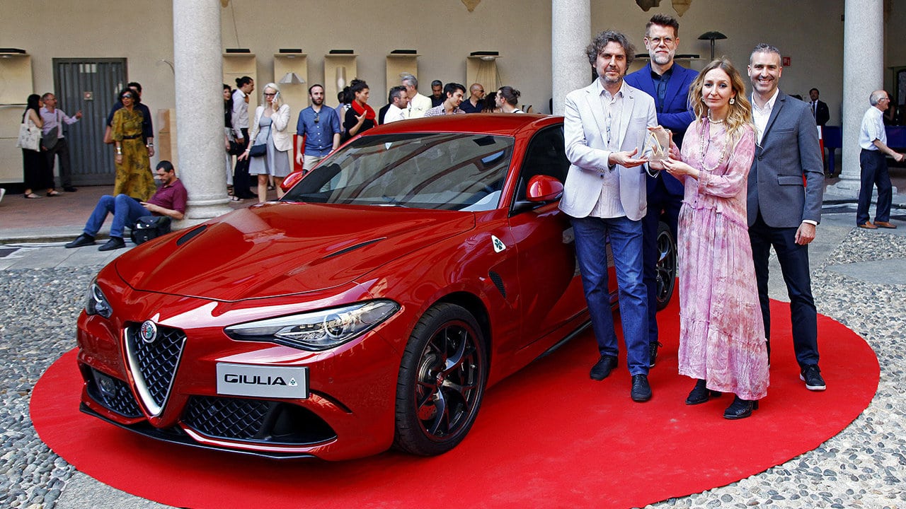 Alfa Romeo dobitnik nagrade Zlatni kompas 1