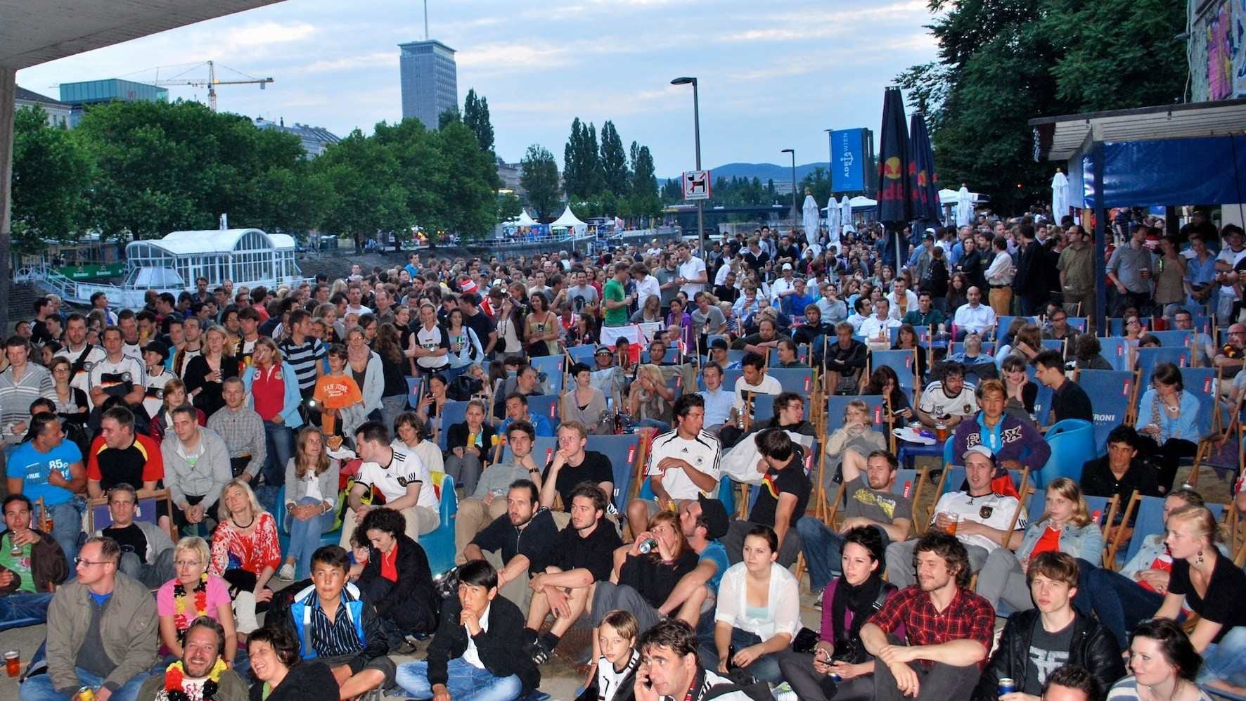 U Beču najbrojniji srpski navijači 1