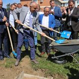 Gradonačelnik položio kamen temeljac za novo krilo Doma zdravlja u Obrenovcu 3