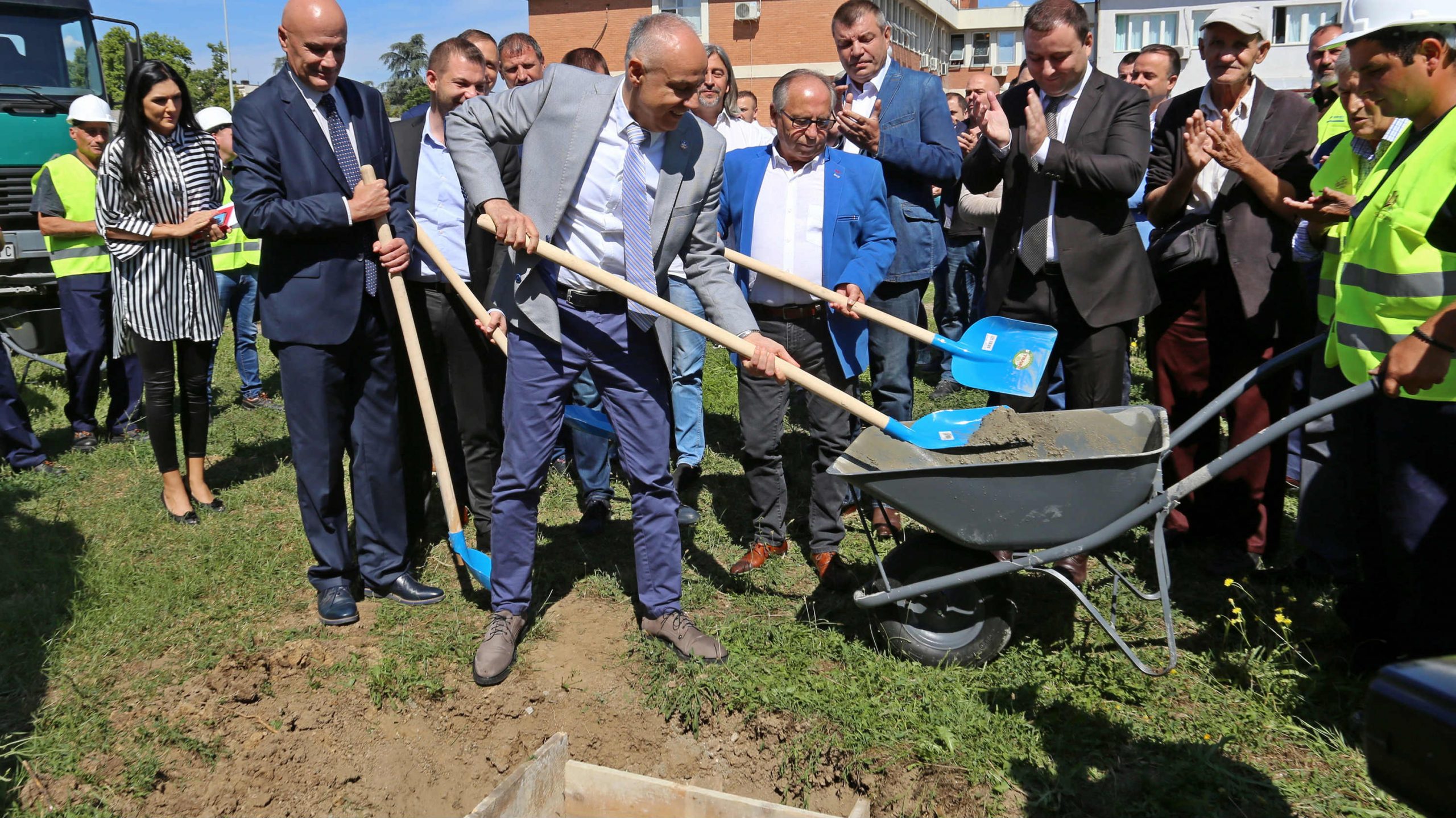 Gradonačelnik položio kamen temeljac za novo krilo Doma zdravlja u Obrenovcu 1
