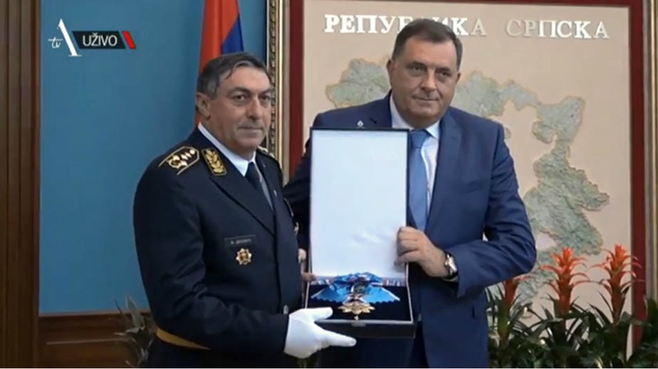 Dodik dodelio Orden Vojsci Srbije 1