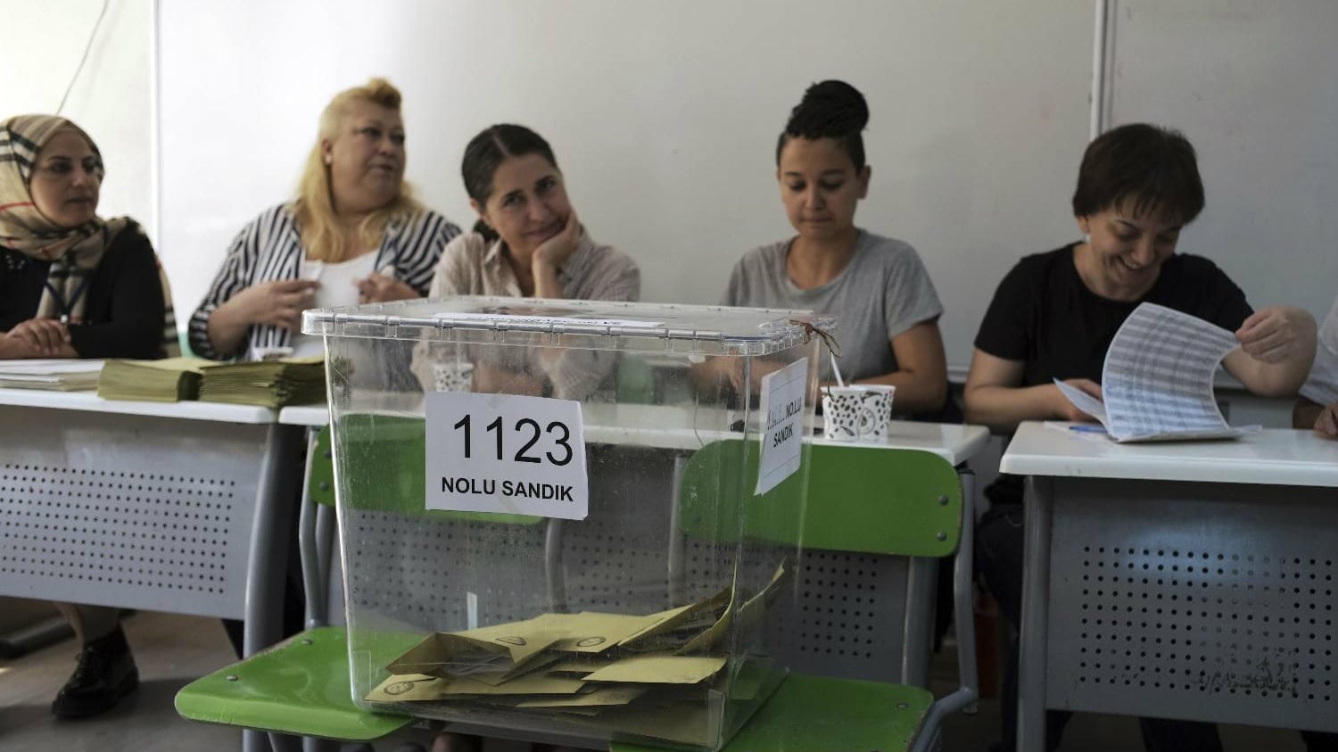 Erdogan se nada pobedi u prvom krugu 1