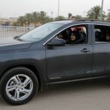 Saudijska Arabija izdala prvih 10 vozačkih dozvola ženama 11
