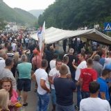 Malinari odblokirali put prema Crnoj Gori (VIDEO) 1