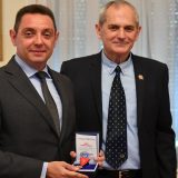 Ministru Vulinu najviše priznanje generala i admirala 5