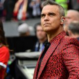 Robi Vilijams: Srednji prst za engleske tabloide 7