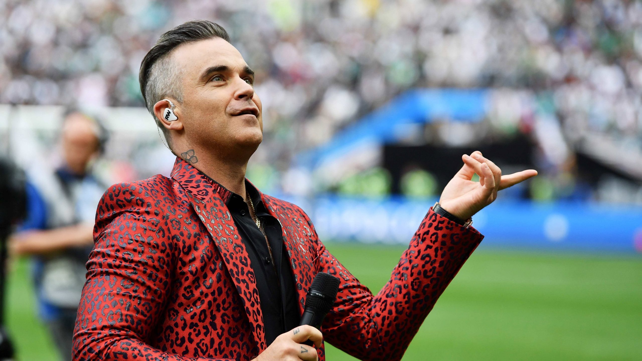 Pevač Robi Vilijams o nastupu tokom Svetskog prvenstva: Bio bih licemeran da bojkotujem Katar 1