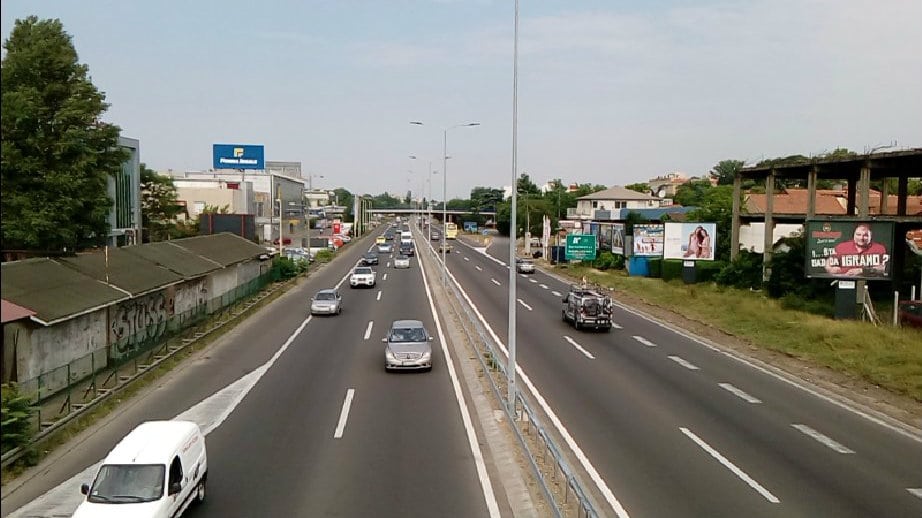 Sedam osoba, među kojima i dete, povređeno u sudaru kod aerodroma 1