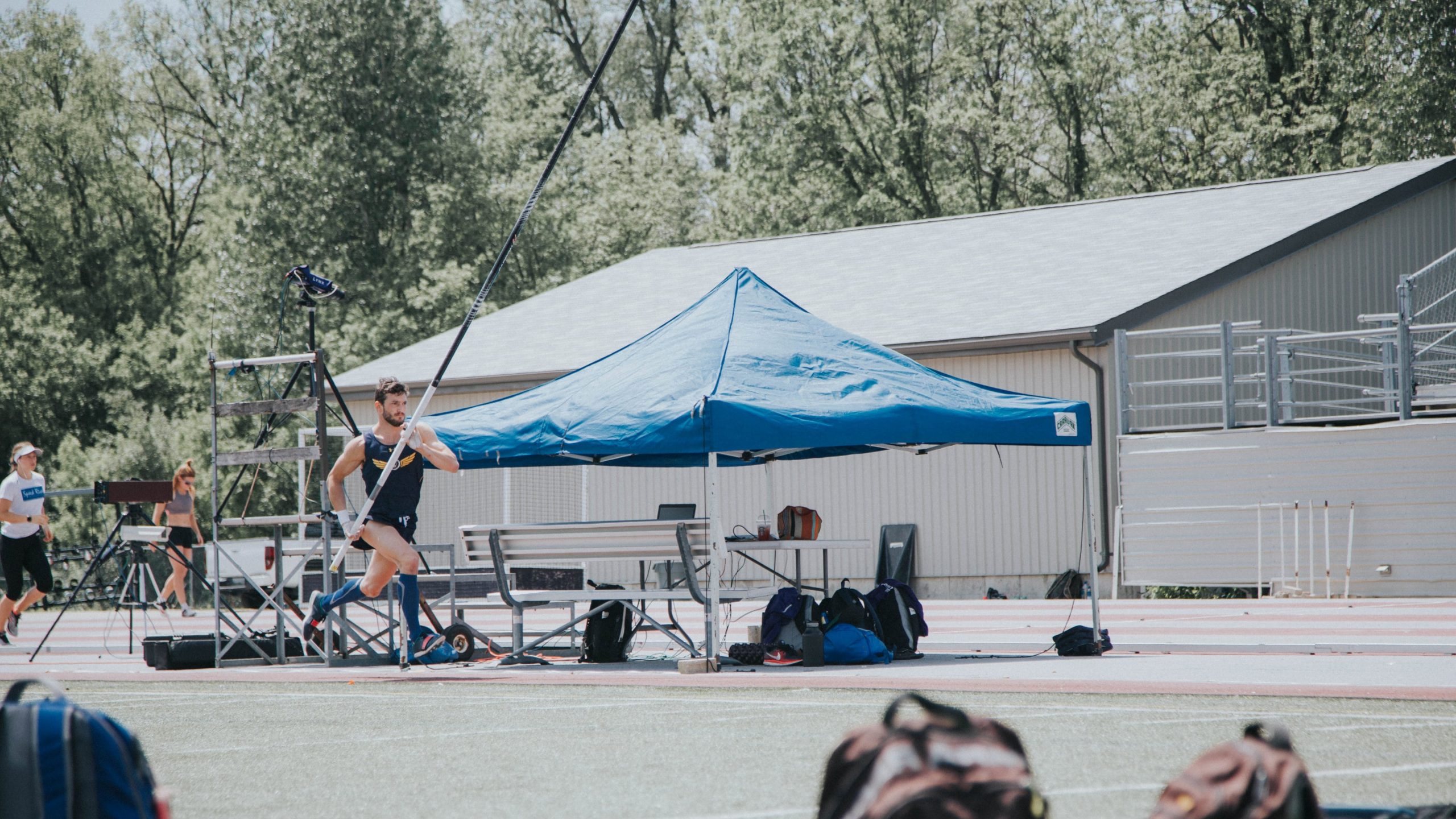 Novi rekorder Srbije u skakanju motkom posle punih 28 godina 1 Novi rekorder Srbije u skakanju motkom posle punih 28 godina 1