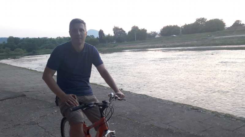 Sa liderom Dveri u šetnji kejom na Dorćolu, o kraft pivu, muzici... 1