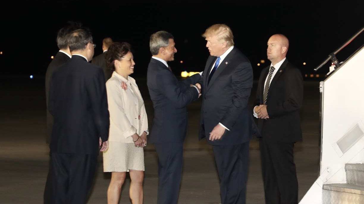 Kim DŽong Un i Donald Tramp doputovali u Singapur (FOTO) 1