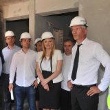 Vesić obišao radove na izgradnji socijalnih stanova za izbeglice 5