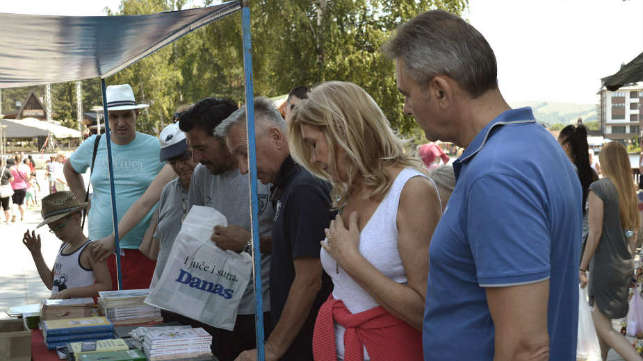 Vredi se boriti za nezavisne medije 1