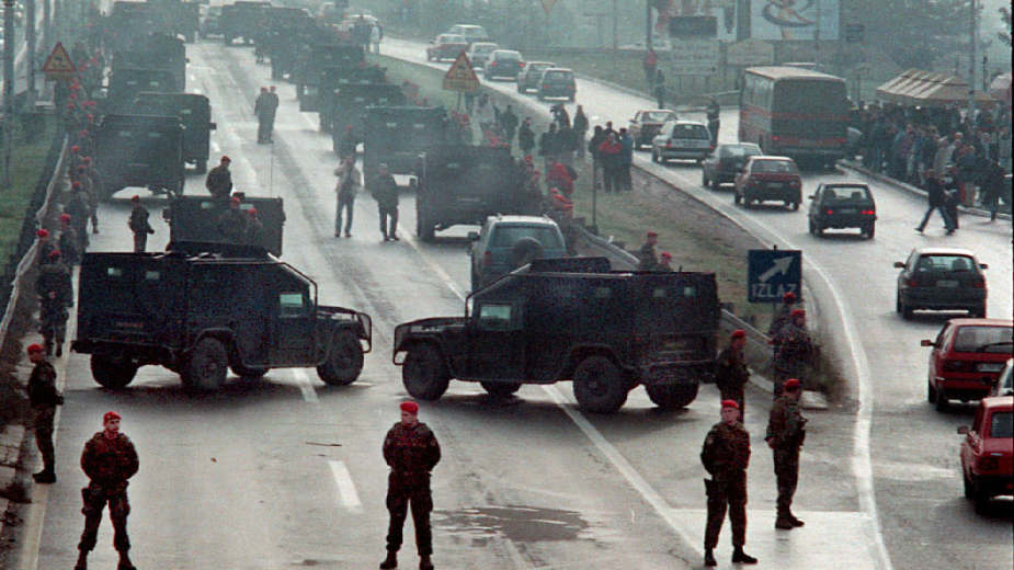 Crvene beretke još ne razmatraju tužbu protiv države 1