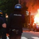 Francuska bolesna od svojih predgrađa 1