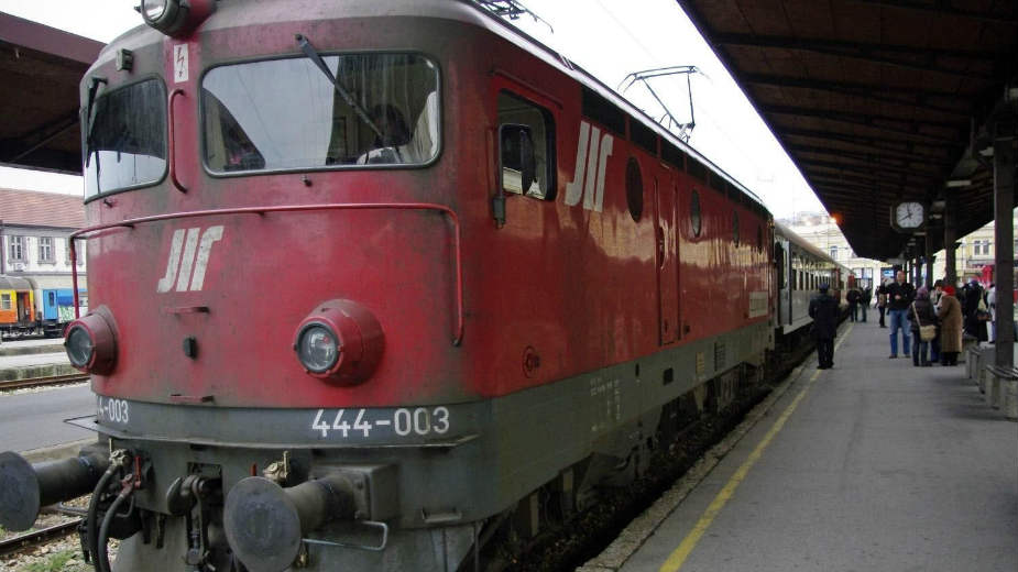 Oko 80 odsto srpskih vozova svakodnevno kasni 1