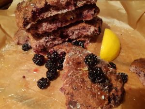 Mirisni skonsi sa kupinama i limunom (recept) 3