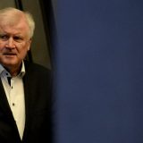 Ministar Zehofer ponudio ostavku zbog neslaganja oko migranata 6