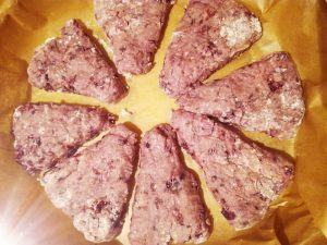 Mirisni skonsi sa kupinama i limunom (recept) 2