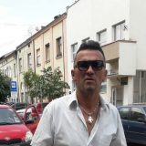 Pometnju u kući napravio radio 2