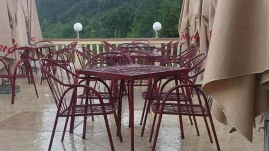 Jednog dana tri dana je padala kiša 1 Jednog dana tri dana je padala kiša 1