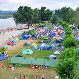 Osim rečnih plaža turistima na raspolaganju jezera i banje 2