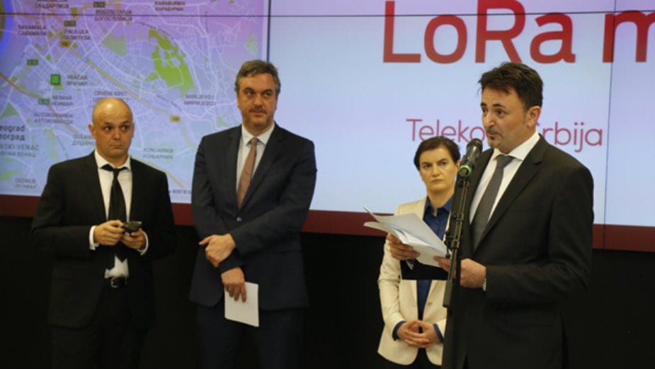 Brnabić i Čadež: Poziv kompanijama u proces digitalizacije 1