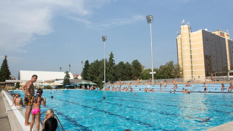 Evakuisani bazeni na Sajmištu u Novom Sadu 1