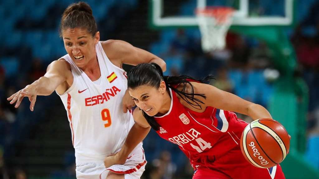 Zagorka Žeravica vodič izložbe „Junakinje sporta“ 1