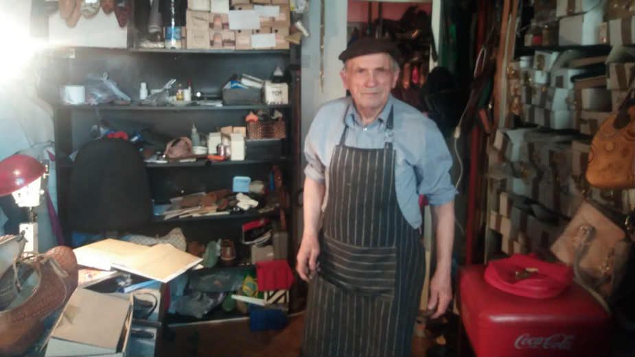 Obućar Vasa čuva stari zanat od zaborava 1